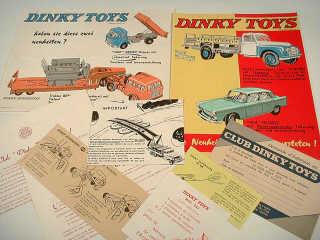 Lot 237 - DINKY TOYS (FRANCE) (9)
