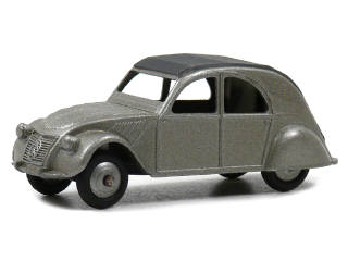 Lot 993 - DINKY TOYS (FRANCE) (1)