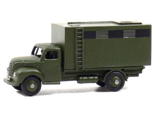 Lot 783 - DIVERS (1)