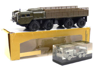 Lot 811 - ELECON & DIVERS (2)