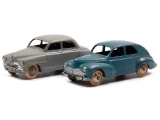 Lot 599 - DINKY TOYS (FRANCE) (2)