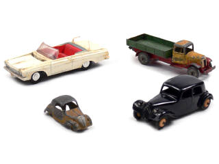 Lot 622 - DINKY TOYS (FRANCE) (4)