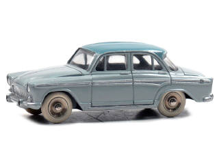 Lot 568 - DINKY TOYS (FRANCE) (1)