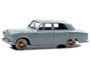 Lot 559 - DINKY TOYS (FRANCE) (1)