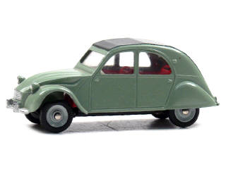 Lot 574 - DINKY TOYS (FRANCE) (1)