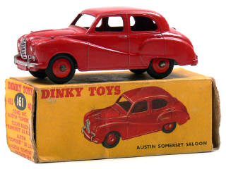 Lot 637 - DINKY TOYS (GB) (1)