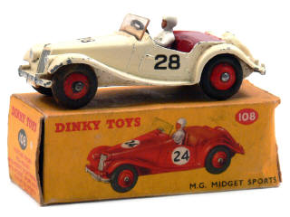 Lot 630 - DINKY TOYS (GB) (1)