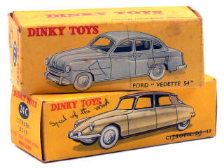 Lot 598 - DINKY TOYS (FRANCE) (2)