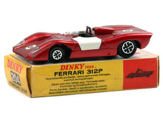 Lot 658 - DINKY TOYS (GB) (1)