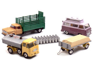 Lot 521 - CORGI TOYS (GB) (4)