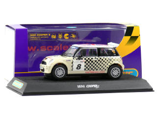 Lot 234 - SCALEXTRIC (1)