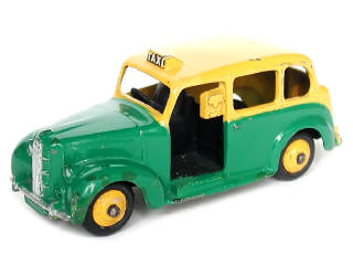 Lot 62 - DINKY TOYS (GB) (1)