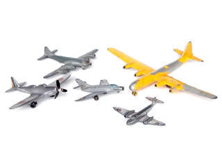 Lot 142 - DIVERS (5)