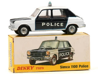Lot 961 - DINKY TOYS (FRANCE) (1)