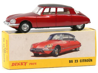 Lot 892 - DINKY TOYS (FRANCE) (1)