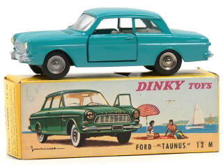 Lot 901 - DINKY TOYS (FRANCE) (1)