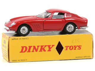 Lot 856 - DINKY TOYS (FRANCE) (1)