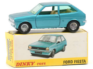 Lot 969 - DINKY TOYS (FRANCE) (1)