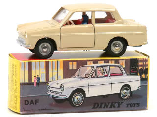 Lot 860 - DINKY TOYS (FRANCE) (1)