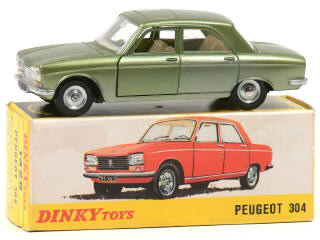 Lot 953 - DINKY TOYS (FRANCE) (1)