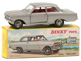 Lot 908 - DINKY TOYS (FRANCE) (1)
