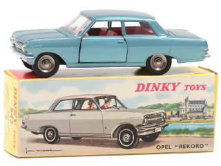 Lot 909 - DINKY TOYS (FRANCE) (1)