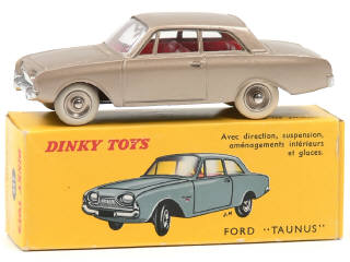 Lot 850 - DINKY TOYS (FRANCE) (1)