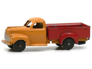 Lot 983 - DINKY TOYS (FRANCE) (1)