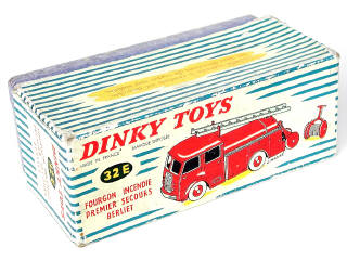 Lot 66 - DINKY TOYS (FRANCE) (1)