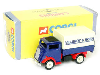 Lot 165 - CORGI TOYS (GB) (1)