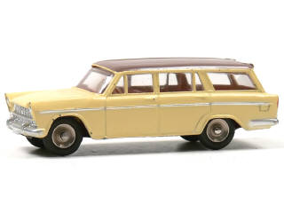 Lot 395 - DINKY TOYS (FRANCE) (1)