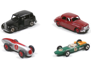 Lot 721 - DINKY TOYS (GB) (4)