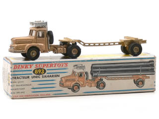 Lot 586 - DINKY TOYS (FRANCE) (1)