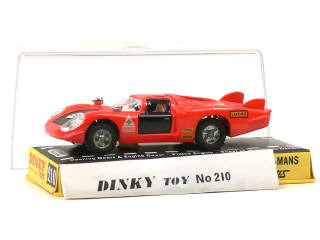 Lot 687 - DINKY TOYS (GB) (1)