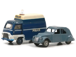 Lot 631 - DINKY TOYS & C.I.J. (2)