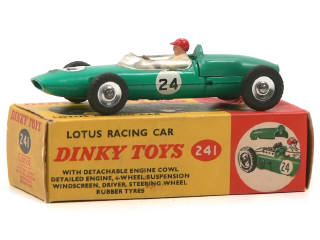 Lot 695 - DINKY TOYS (GB) (1)