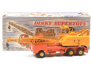 Lot 590 - DINKY TOYS (FRANCE) (1)