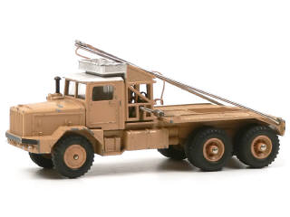 Lot 587 - DINKY TOYS (FRANCE) (1)