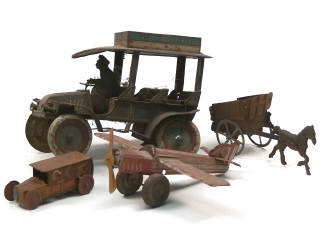 Lot 223 - DIVERS (4)