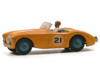 Lot 663 - DINKY TOYS (GB) (1)