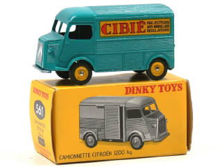 Lot 142 - DINKY TOYS (FRANCE) (1)