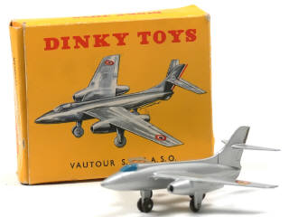 Lot 179 - DINKY TOYS (FRANCE) (1)