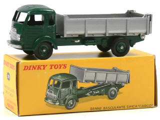 Lot 147 - DINKY TOYS (FRANCE) (1)