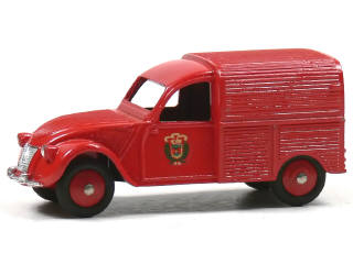 Lot 141 - DINKY TOYS (FRANCE) (1)