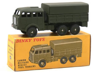 Lot 185 - DINKY TOYS (FRANCE) (1)