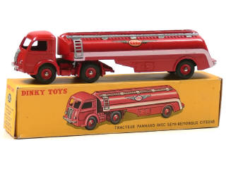 Lot 146 - DINKY TOYS (FRANCE) (1)