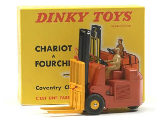 Lot 192 - DINKY TOYS (FRANCE) (1)