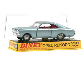 Lot 153 - DINKY TOYS (FRANCE) (1)