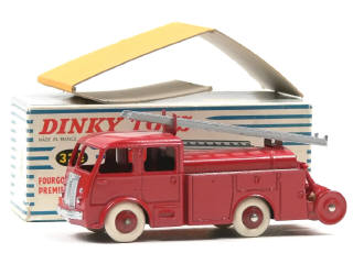 Lot 176 - DINKY TOYS (FRANCE) (1)