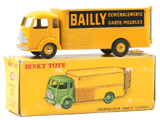 Lot 179 - DINKY TOYS (FRANCE) (1)